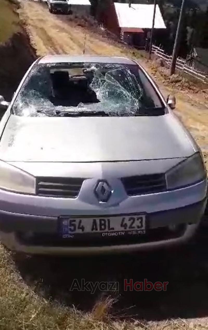 Akyazı'dan Trabzon'a gitti aracı bu hale geldi