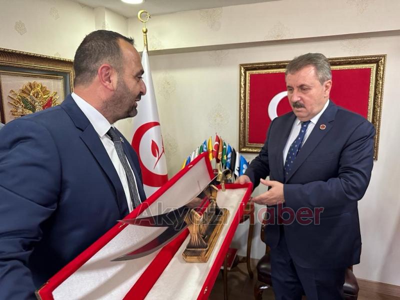 Sakarya Vakfıkebir Derneği BBP Liderini Ziyaret Etti