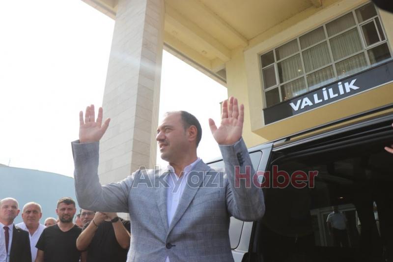 Vali kaldırım Sakarya'ya bu sözlerle veda etti