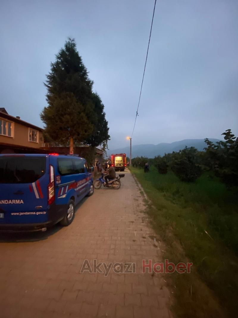 Park halindeki otomobilde yangın çıktı