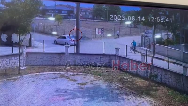 Motosiklet sürücüsünün öldüğü feci kaza kamerada