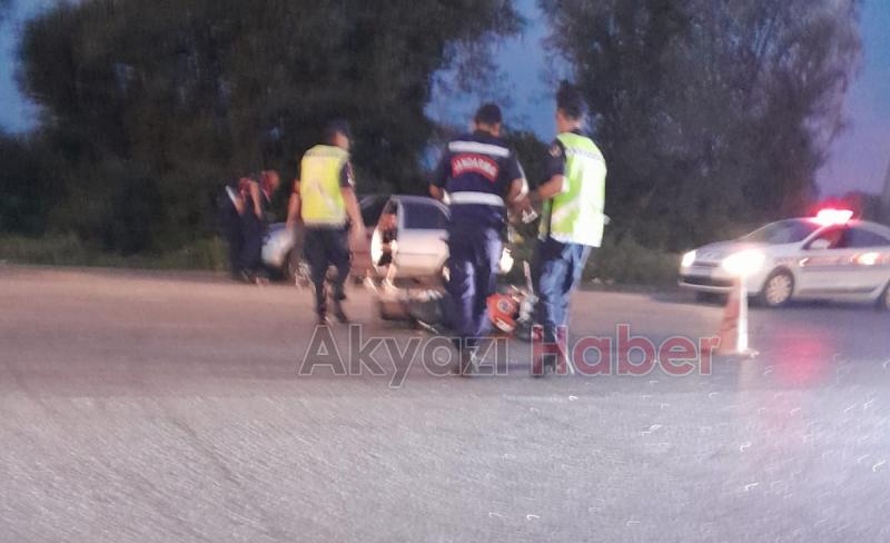 Minibüs ile motosiklet çarpıştı