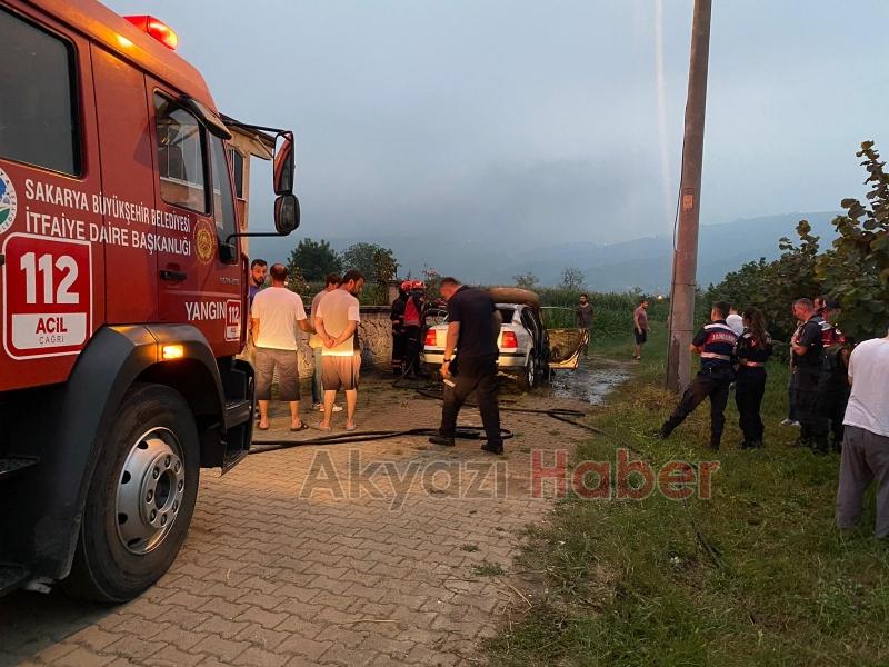 20 yıl çalışıp aldığı otomobil alev alev yandı