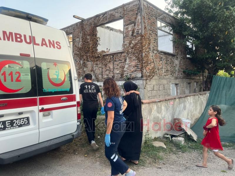 Parmağı sıkışan çocuğun imdadına ekipler yetişti