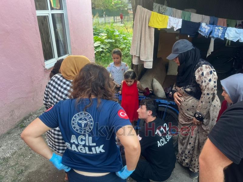 Parmağı sıkışan çocuğun imdadına ekipler yetişti