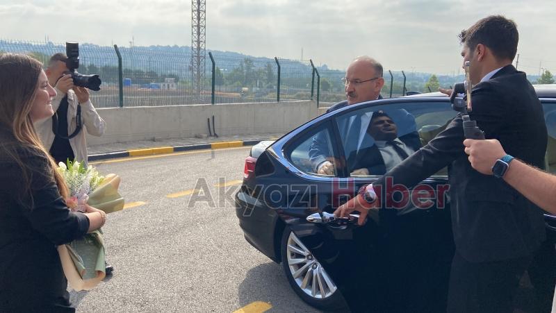 Vali Yaşar Karadeniz Göreve Başladı