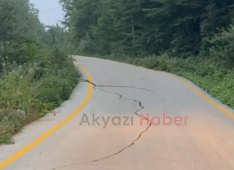 Tonajlı kamyonlar yolları bozdu