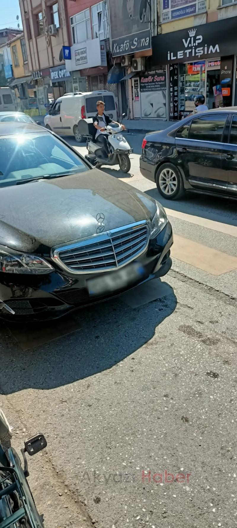 Yaya geçidine park vatandaşı canından bezdirdi