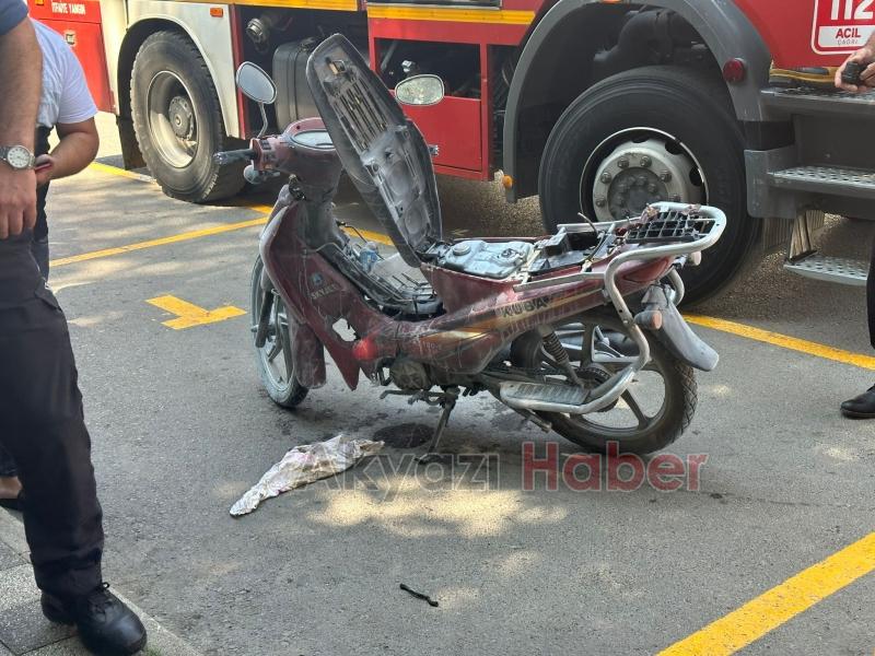 Benzin hortumu koptu alevler içinde kaldı