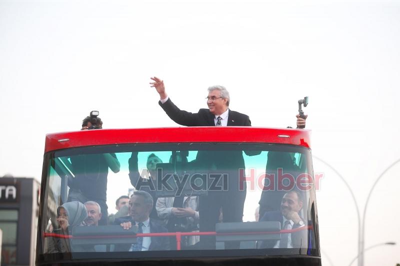 Çift katlı turistik gezi otobüsü Sakarya'yı tura başlıyor