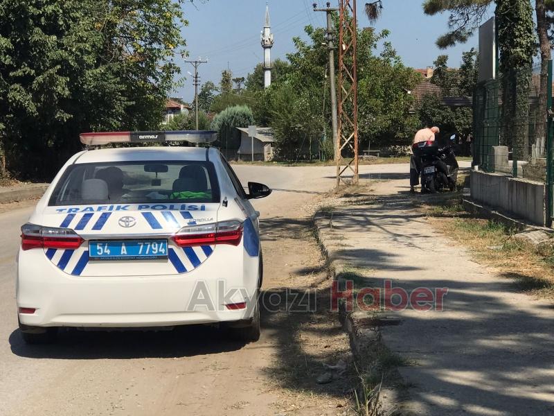 Devrilen motosikletteki 3 kişi yaralandı