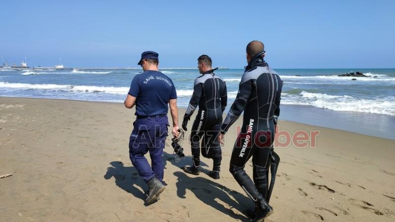 Denizde kaybolan yabancı uyruklu şahsı ekipler didik didik arıyor