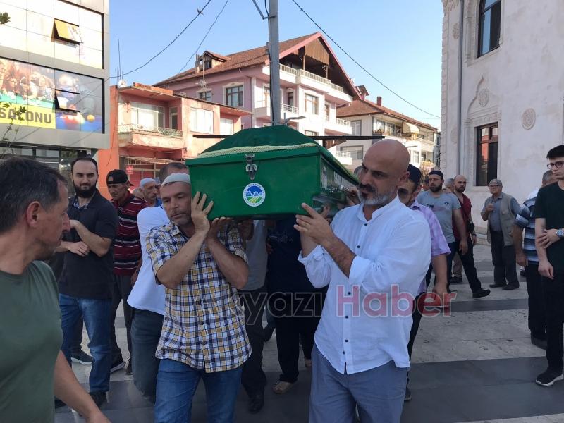 Emine Meşe toprağa verildi