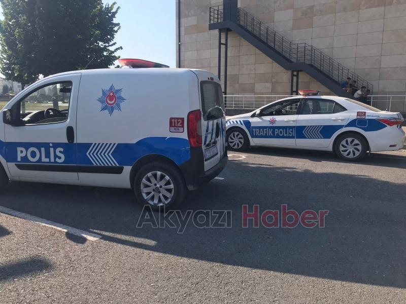 Yüksek sesle müzik dinleyenlere ceza kesildi