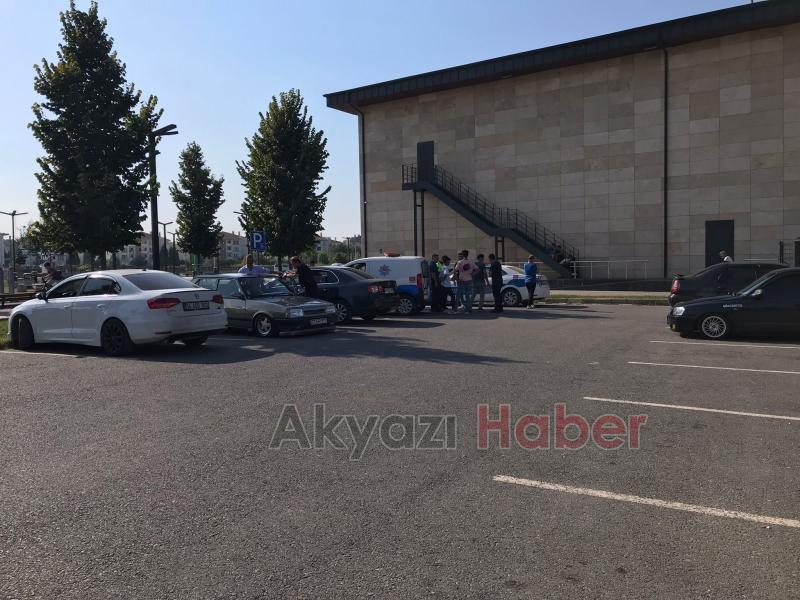 Yüksek sesle müzik dinleyenlere ceza kesildi