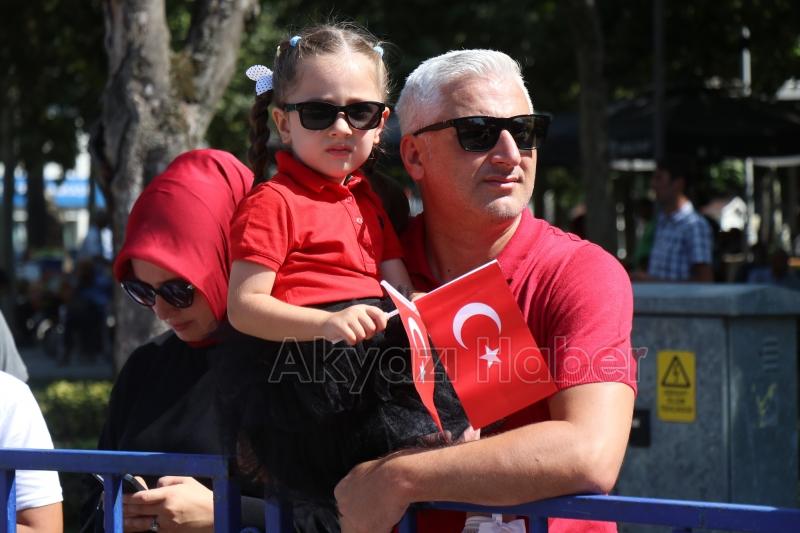 Sakarya'da 30 Ağustos Zafer Bayramı coşkuyla kutlanıyor