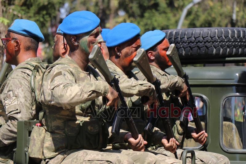 Sakarya'da 30 Ağustos Zafer Bayramı coşkuyla kutlanıyor