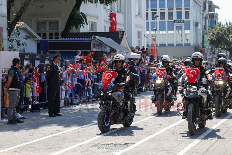 Sakarya'da 30 Ağustos Zafer Bayramı coşkuyla kutlanıyor