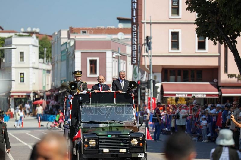 Sakarya'da 30 Ağustos Zafer Bayramı coşkuyla kutlanıyor