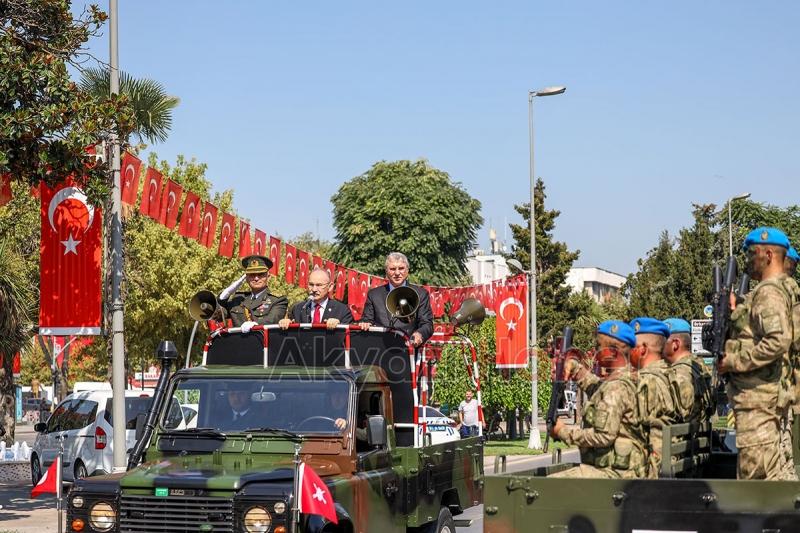 Sakarya'da 30 Ağustos Zafer Bayramı coşkuyla kutlanıyor