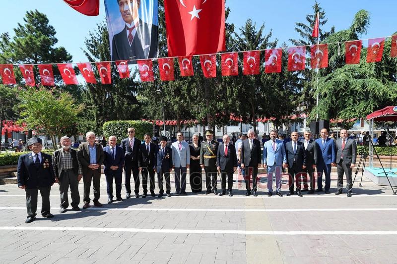 Sakarya'da 30 Ağustos Zafer Bayramı coşkuyla kutlanıyor