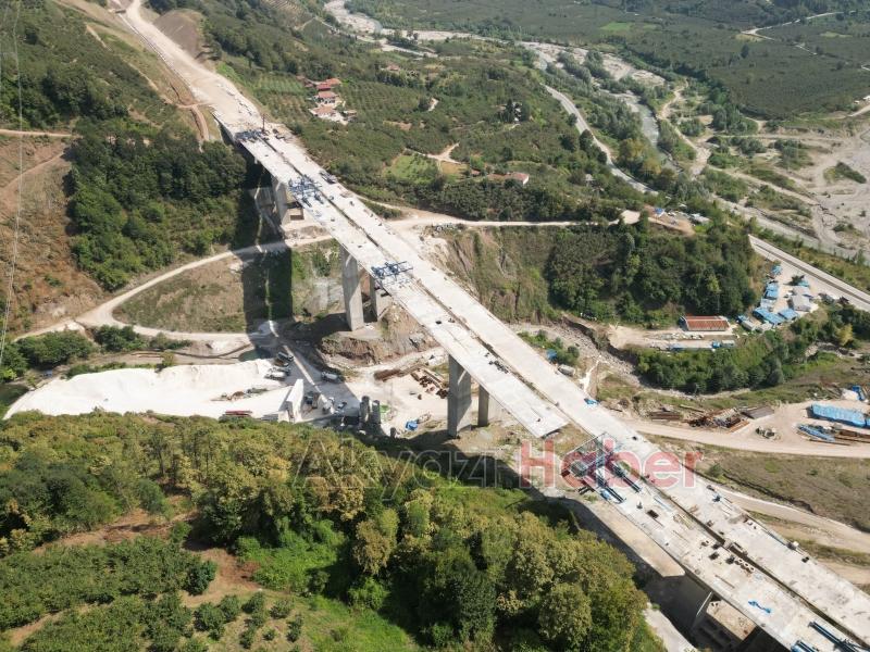 Akyazı-Ankara otoyolu inşaatı havadan görüntülendi