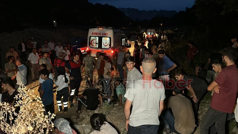 Fındık işçileri kaza yaptı: 13 yaralı