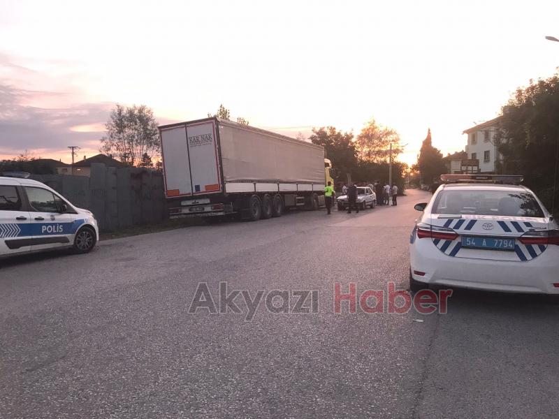 Akyazı'da kaza: 1 kişi yaralandı