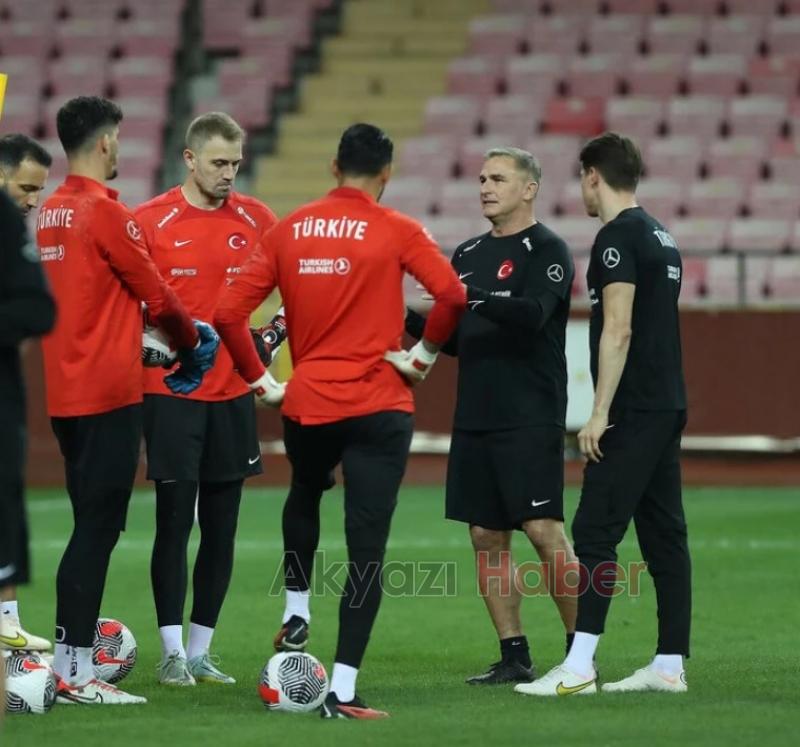 TFF Başkanı Mehmet Büyükekşi'den Stefan Kuntz'a sert eleştiri: Kendi bacağına sıktı