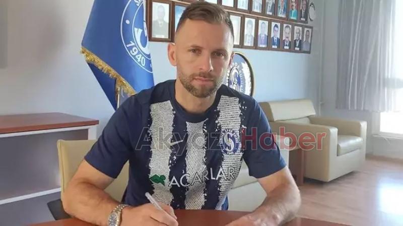 Akyazılı Hakan Özmert Sarıyer'e transfer oldu