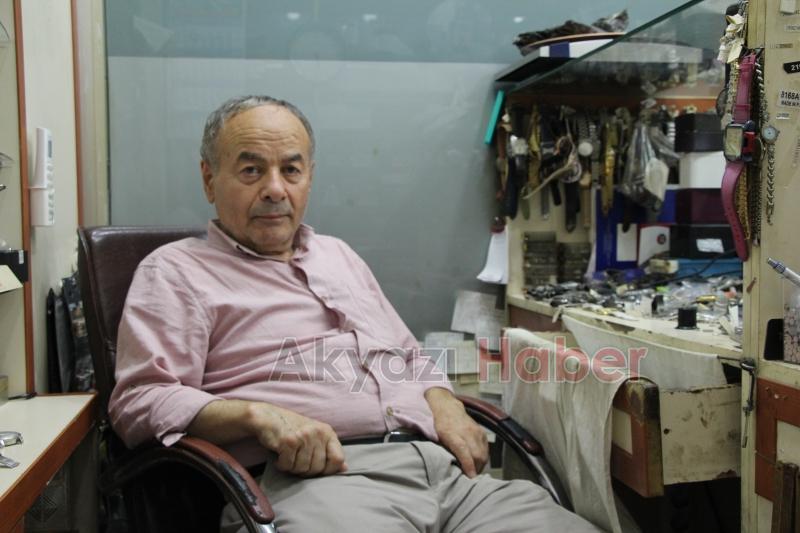 43 yıldır tarihe tanıklık etmiş saatleri tamir ediyor