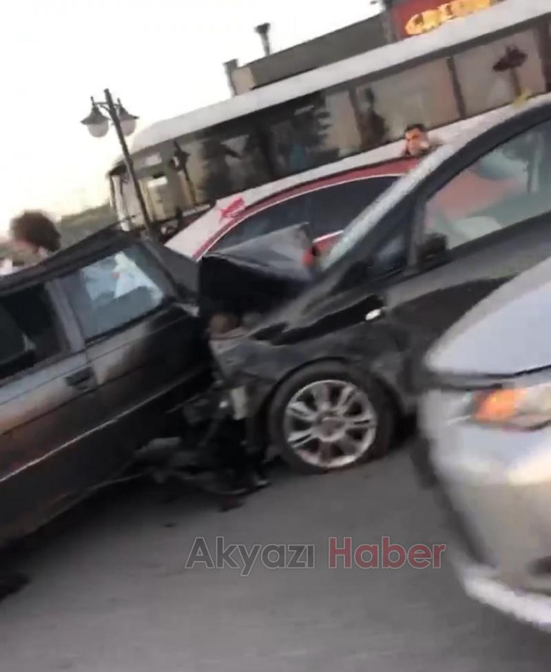 Yenikent'te zincirleme kaza