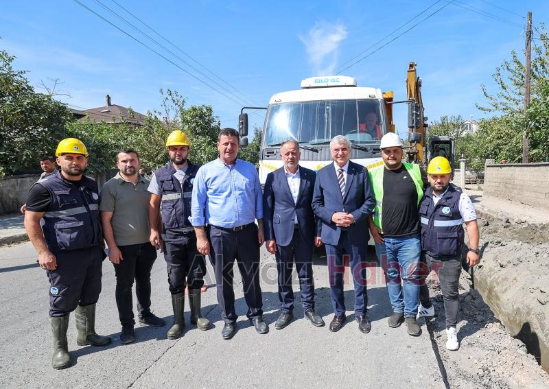 Ekrem Yüce Akyazı'daki içmesuyu çalışmalarını inceledi