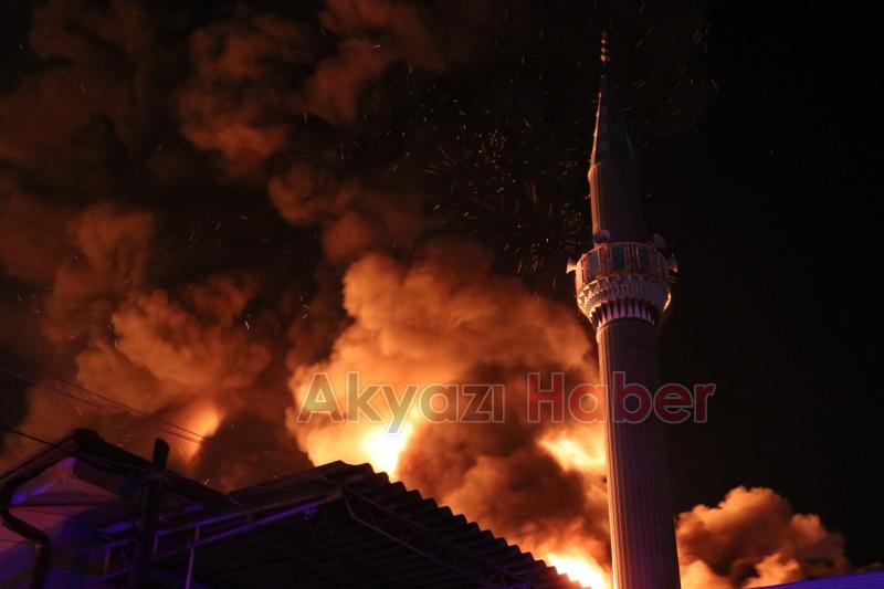 Şehirde büyük yangın, 4 saatte söndürülebildi