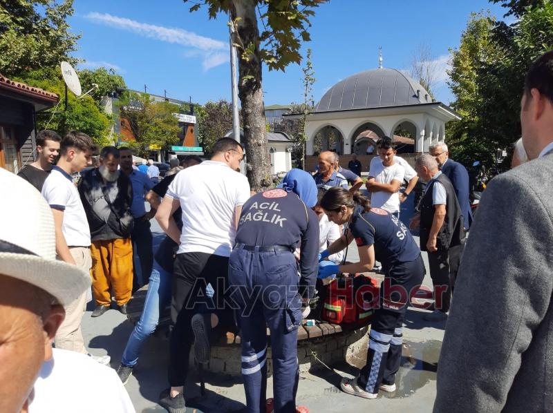 Cuma çıkışı cami avlusunda fenalaşıp yere yığıldı