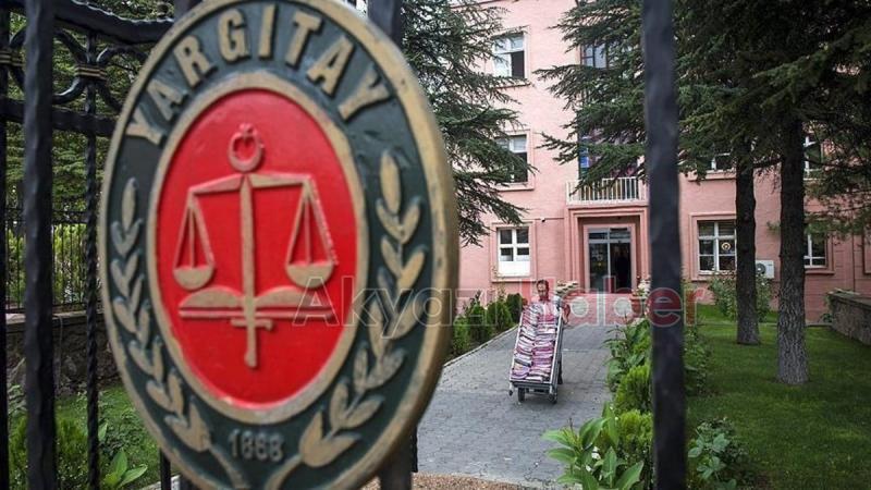 Kadına bağlanan nafaka kararı, kaynanasına hakaretlerde bulunduğu gerekçesiyle bozuldu.