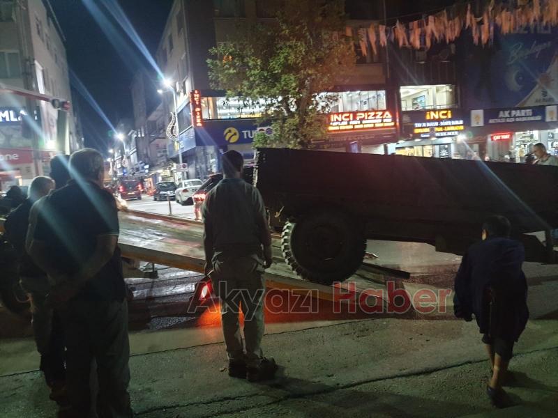 Seyir halindeki römorkun lastiği çıktı