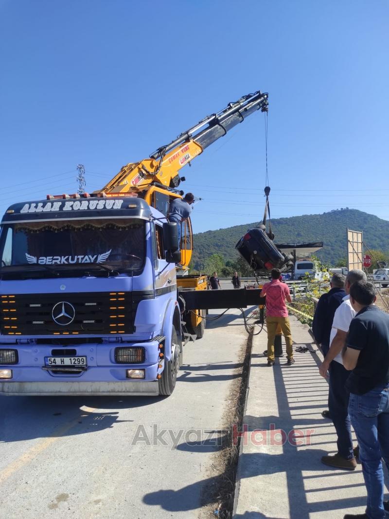 Otomobil Köprüden uçtu 