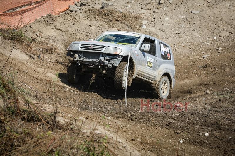 Türkiye Off-Road Şampiyonası seyirci etabı nefesleri kesti