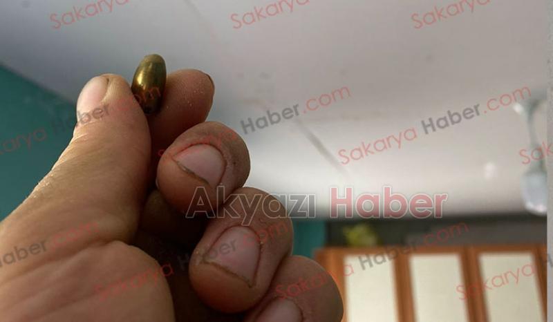 Yorgun mermi çatıyı delip odaya düştü