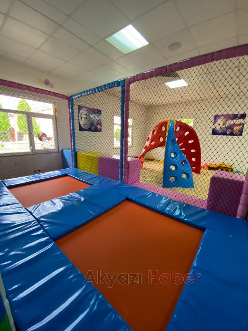 Akyazı'nın en büyük oyun alanında çocuklarınız doyasıya eğlensin