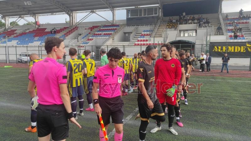 As Akyazıspor Süper Amatöre müthiş başladı