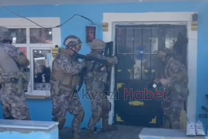 Sakarya'da uyuşturucu tacirlerine darbe: 111 kişi yakalandı