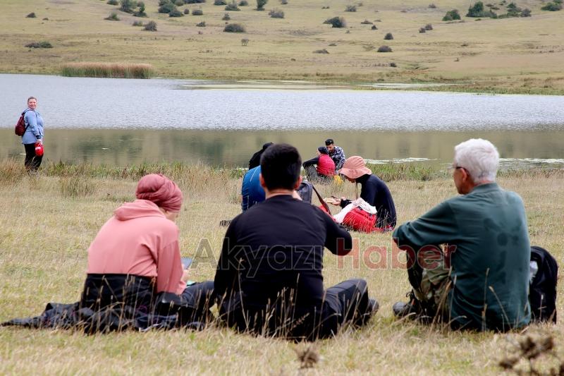 Sultanpınar Yaylası'nda doğa yürüyüşü yaptılar