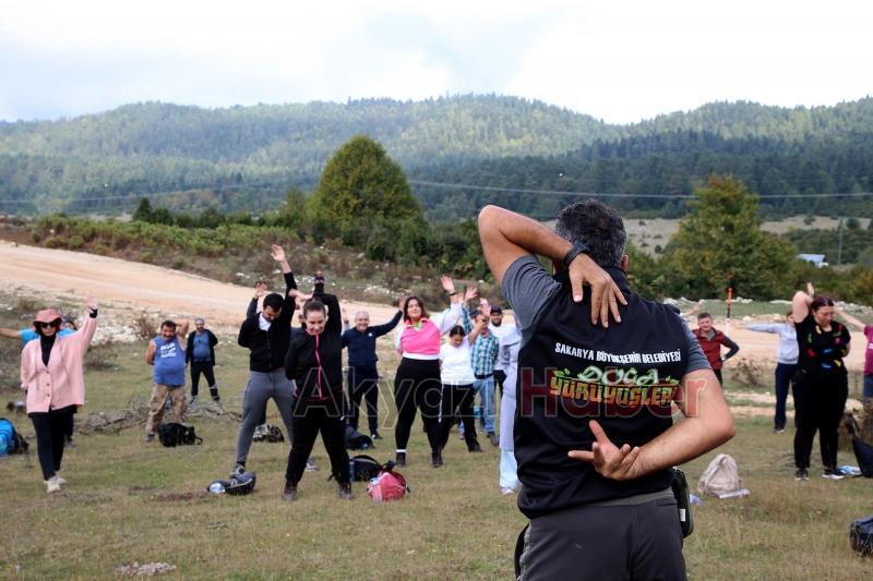 Sultanpınar Yaylası'nda doğa yürüyüşü yaptılar