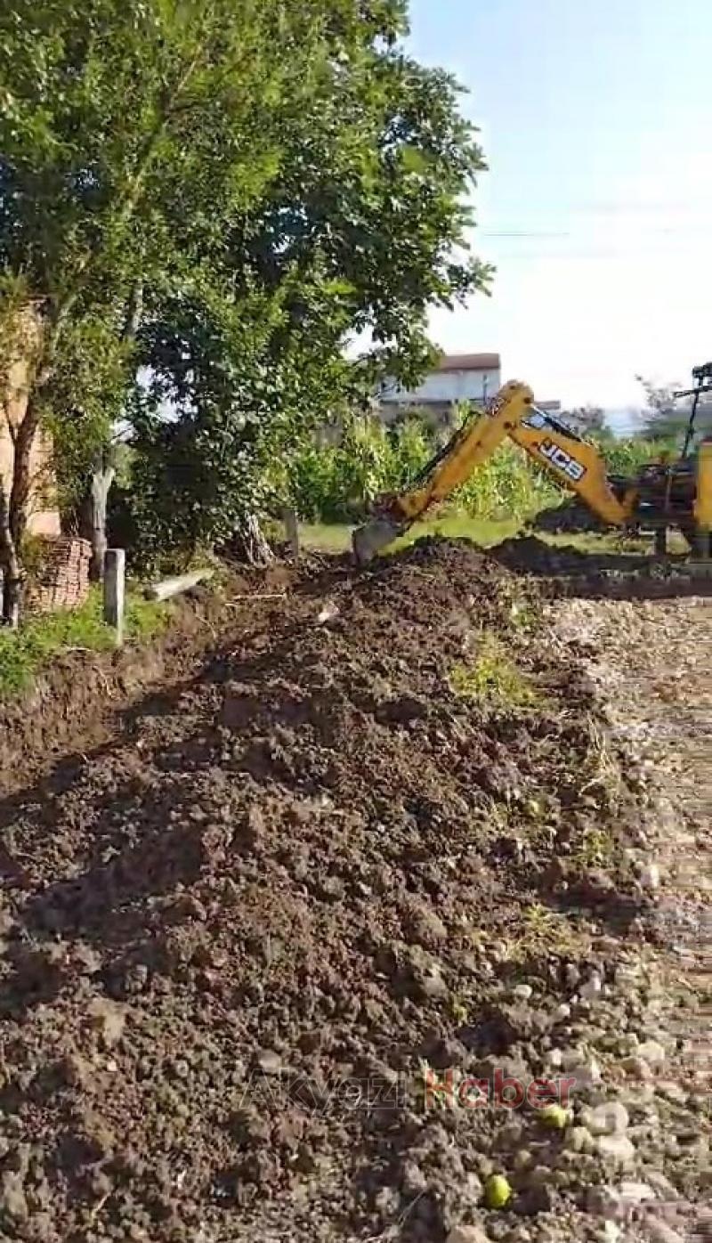 Uygulamadan bulduğu sahte müteahhite 850 bin lira kaptırdı