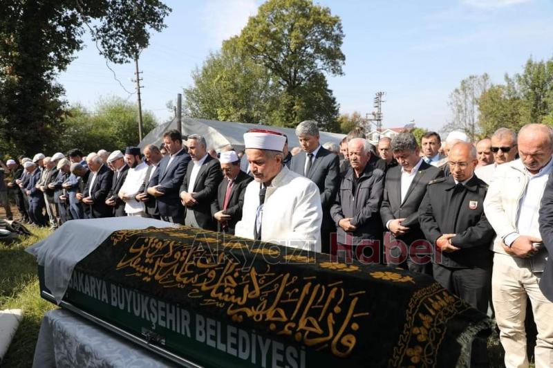 Emniyet Müdürü Yaman Ağırlar'ın annesi toprağa verildi