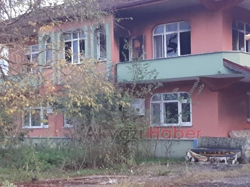 Ev yandı, kundaklama iddiası