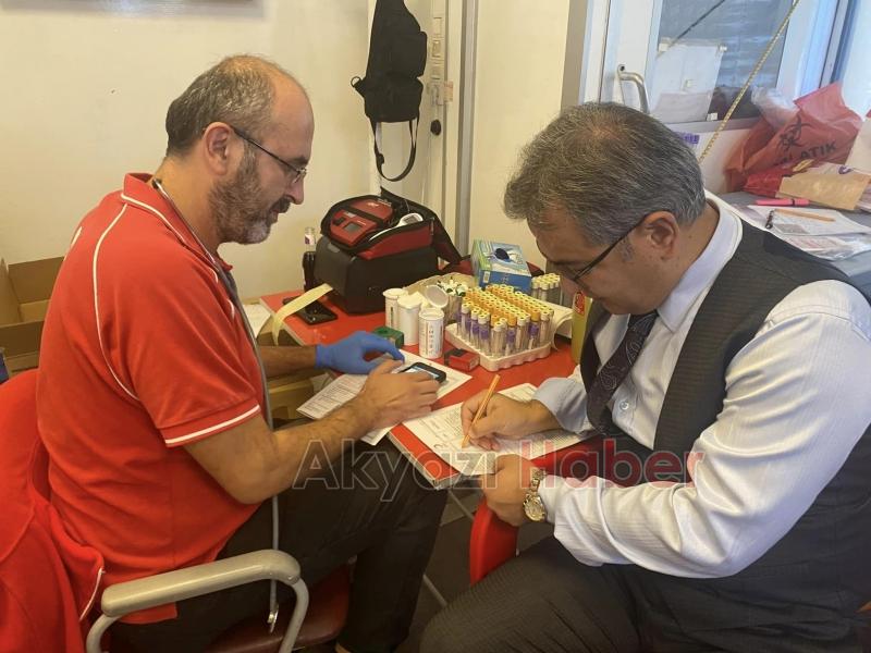 Kan bağışçılarına beratları verildi