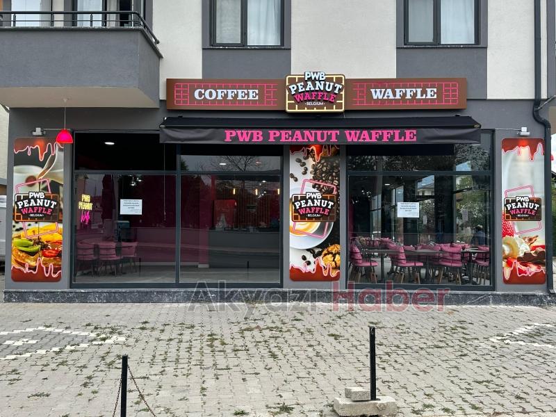 Akyazı'nın ilk Wafflecısı Pwb Peanut Hizmete Başladı